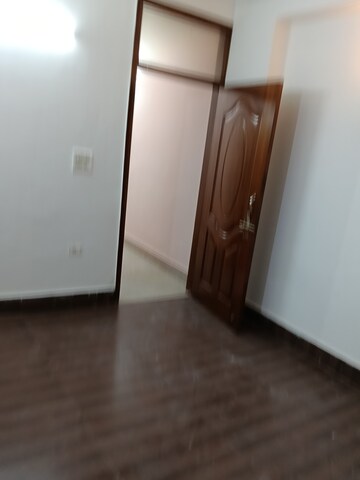 Room in 2 BHK Builder Floor at Neb Sarai – for Rent