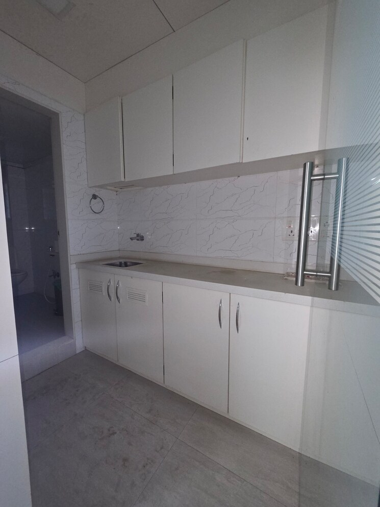 undefined, vihan-commercial-complex Commercial Office Space 700 Sq.Ft. In Goregaon East Mumbai 9606361