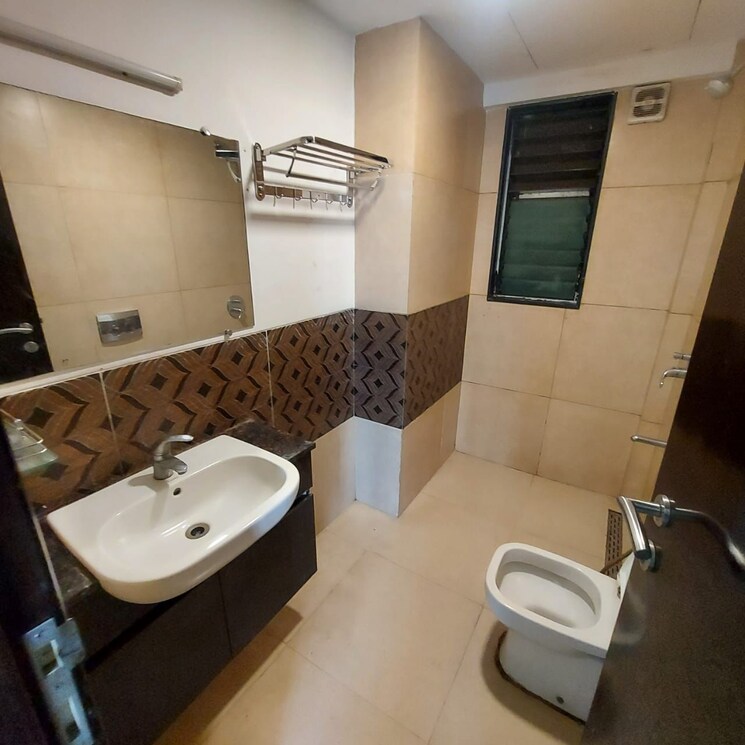 Attached Bathroom, nibm 2 Bedroom 1500 Sq.Ft. Apartment In Nibm Pune 9606367