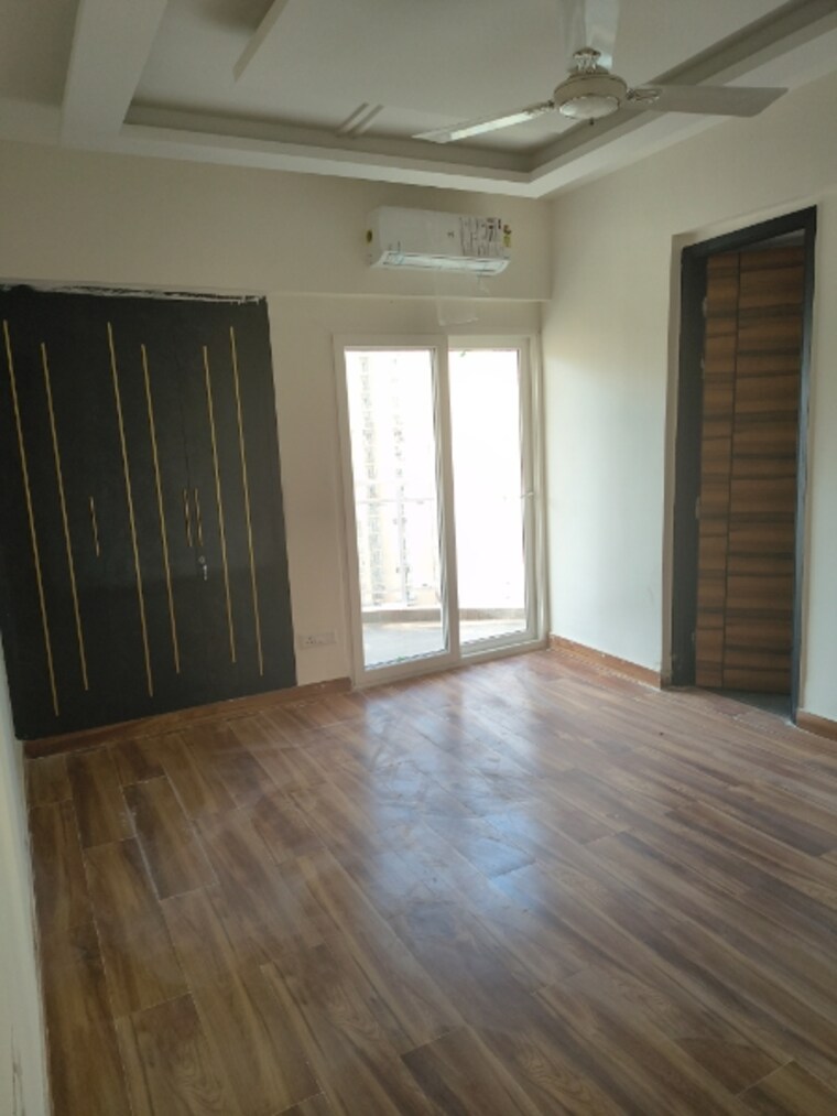 Room, samridhi-luxuriya-avenue 3 Bedroom 1625 Sq.Ft. Apartment In Sector 150 Noida 9606509