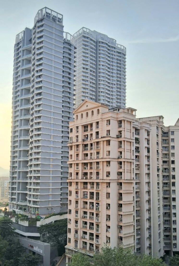 Exterior View, hiranandani-estate-crown 1.5 Bedroom 900 Sq.Ft. Apartment In Ghodbunder Road Thane 9606481