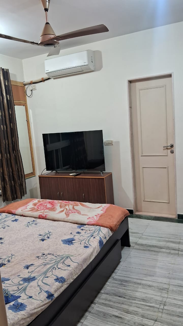 1.5 BHK Apartment For Sale in Hiranandani Estate Crown