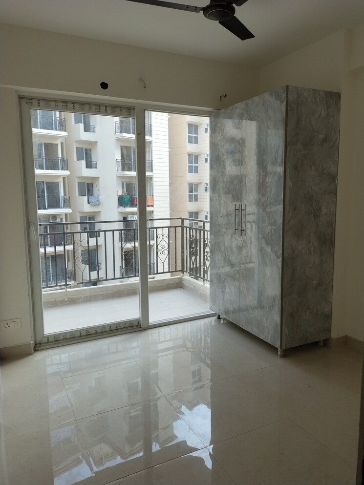 Room, signature-global-proxima 2 Bedroom 674 Sq.Ft. Apartment In Sector 89 Gurgaon 9606497