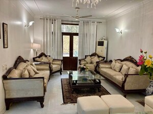 Living Room in 2 BHK Builder Floor at Saket – for Rent