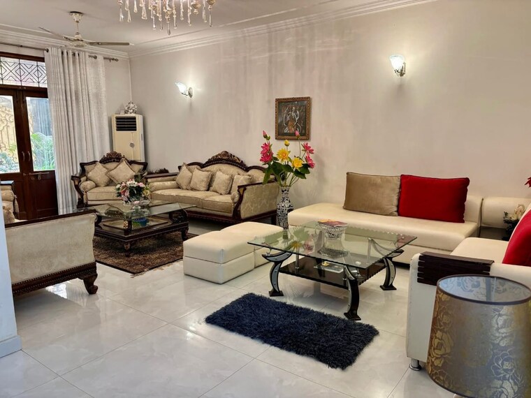 Living Room, saket 2 Bedroom 1300 Sq.Ft. Builder Floor In Saket Delhi 9606569
