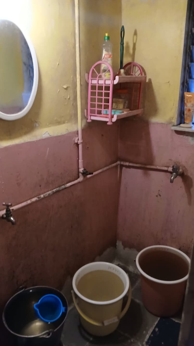 Bathroom, andheri west 1 Bedroom 450 Sq.Ft. Apartment In Andheri West Mumbai 9606493