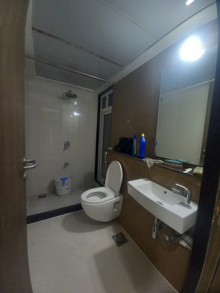 Bathroom, ganga-legend 2 Bedroom 930 Sq.Ft. Apartment In Bavdhan Pune 9606508