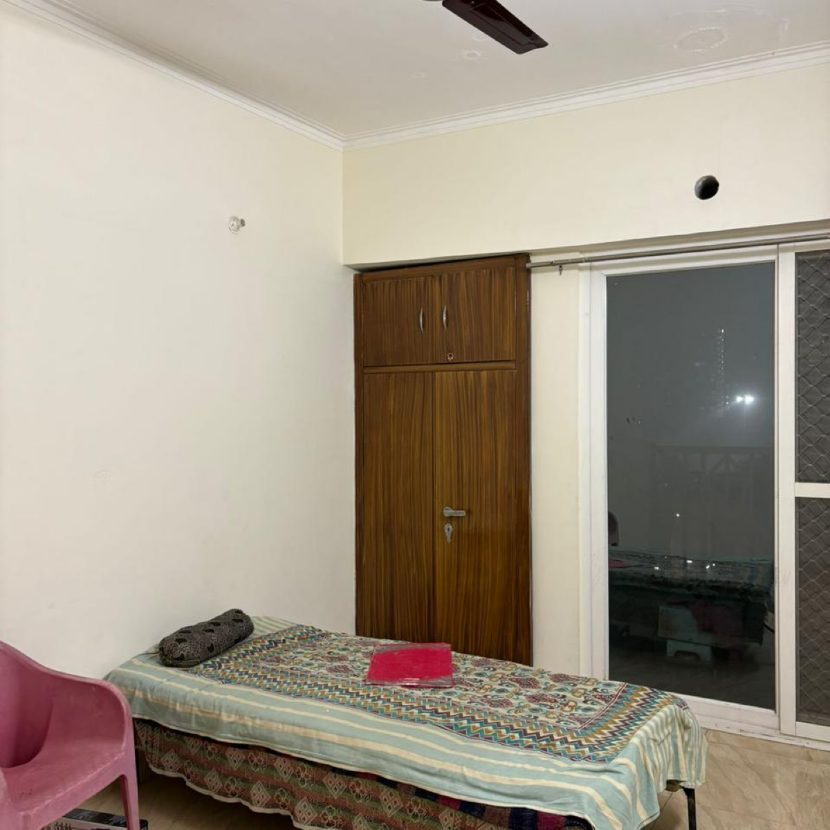 2 BHK Apartment For Rent in Gaur City 7th Avenue