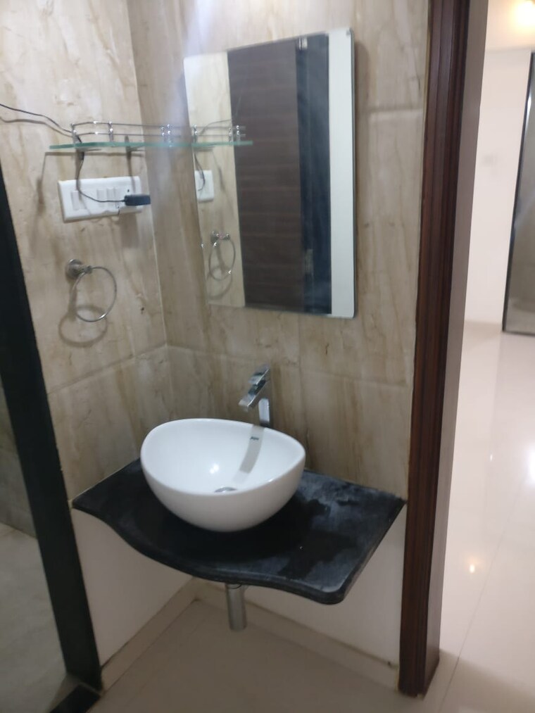 Bathroom, wakad 2 Bedroom 838 Sq.Ft. Apartment In Wakad Pune 9606577
