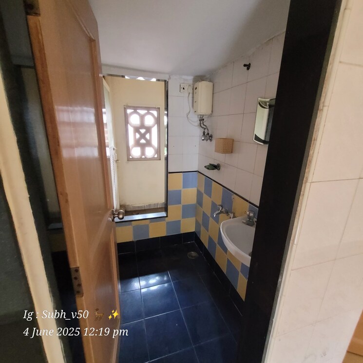 Attached Bathroom, dosti-group-acres 1 Bedroom 410 Sq.Ft. Apartment In Wadala East Mumbai 9606565