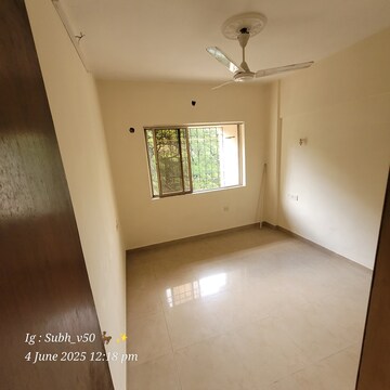 Room in 1 BHK Apartment at Dosti Group Acres, Wadala East – for Rent