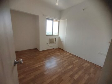 Room in 2.5 BHK Apartment at Lodha Casa Rio, Dombivli East – for Rent