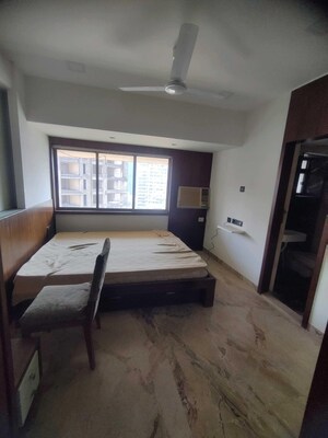 4 BHK Apartment For Rent in Prabhadevi CHS, Prabhadevi