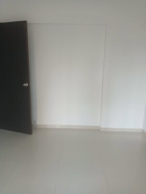 Room in 2 BHK Builder Floor at Andheri West – for Rent