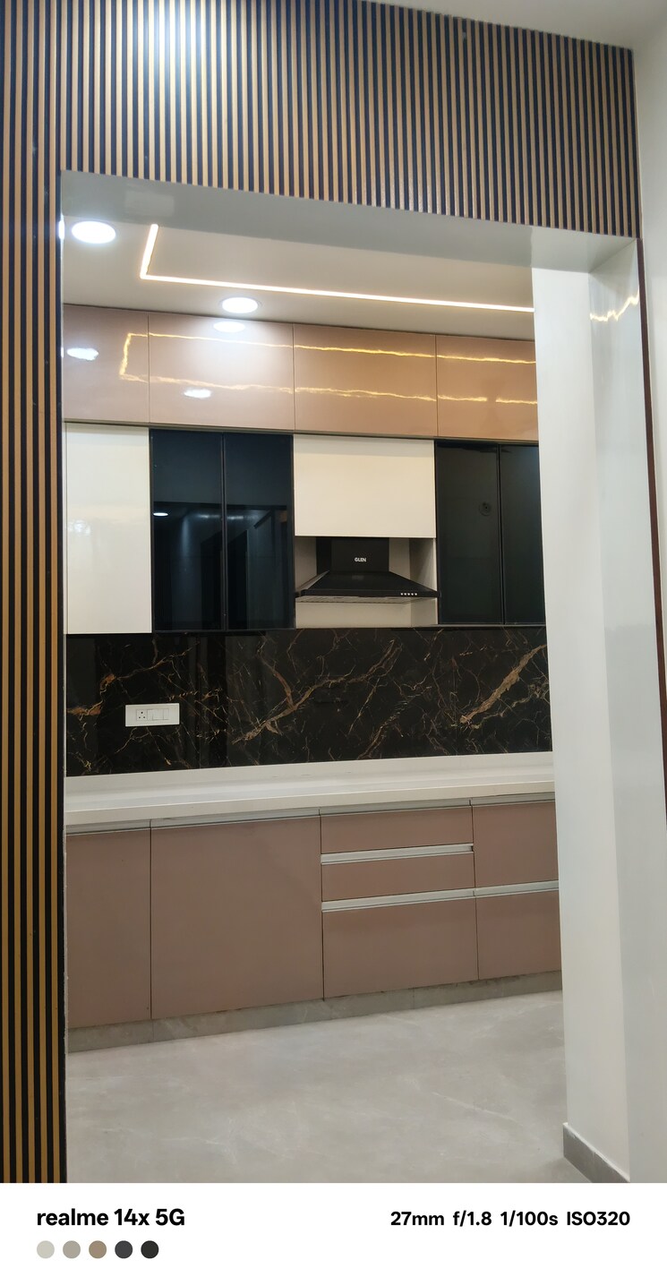 Kitchen, parklands 3 Bedroom 180 Sq.Yd. Builder Floor In Sector 85 Faridabad 9606603