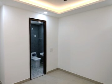 Room in 2 BHK Builder Floor at Mahavir Enclave 1 – for Rent