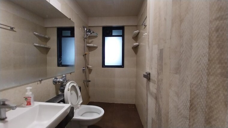 Bathroom, neelkanth-palms 4 Bedroom 1450 Sq.Ft. Apartment In Kapur Bawdi Thane 9606709