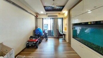 Living Room in 4 BHK Apartment at Neelkanth Palms, Kapur Bawdi – for Sale