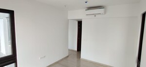 Room in 5 BHK Apartment at Lodha The Park, Worli – for Rent