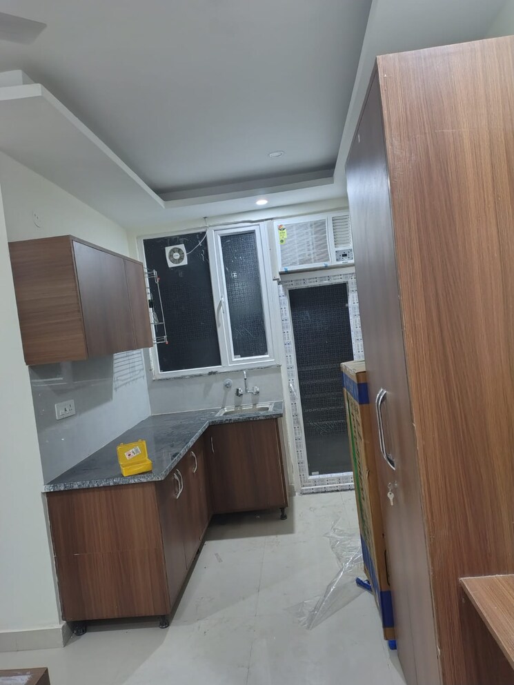 undefined, unitech-south-city-1 1 RK 222 Sq.Ft. Penthouse In South City 1 Gurgaon 9606892