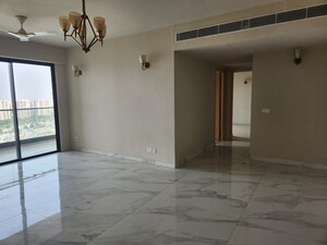 Room in 3 BHK Apartment at Smart World Orchard, Sector 61 – for Sale