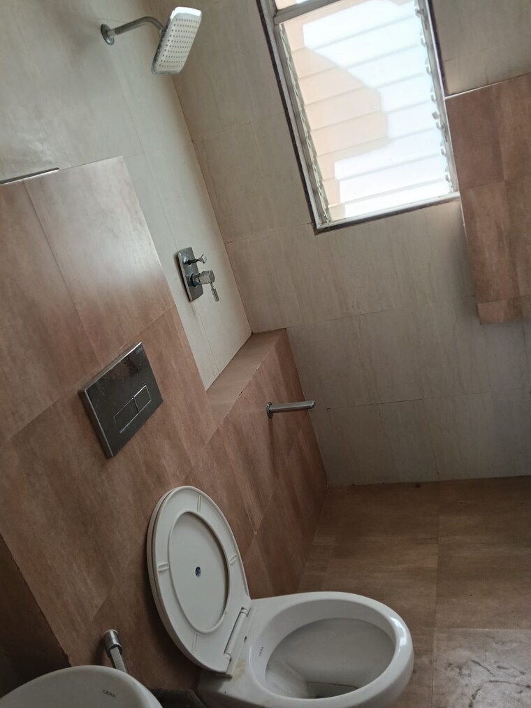 Bathroom, mvq-western-heights 2 Bedroom 750 Sq.Ft. Apartment In Malad East Mumbai 9606586