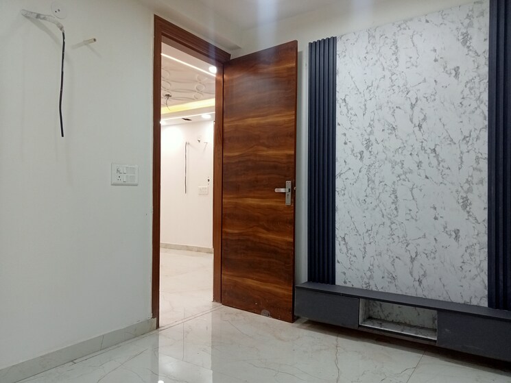 Room, palam colony 3 Bedroom 1105 Sq.Ft. Builder Floor In Palam Colony Delhi 9606957