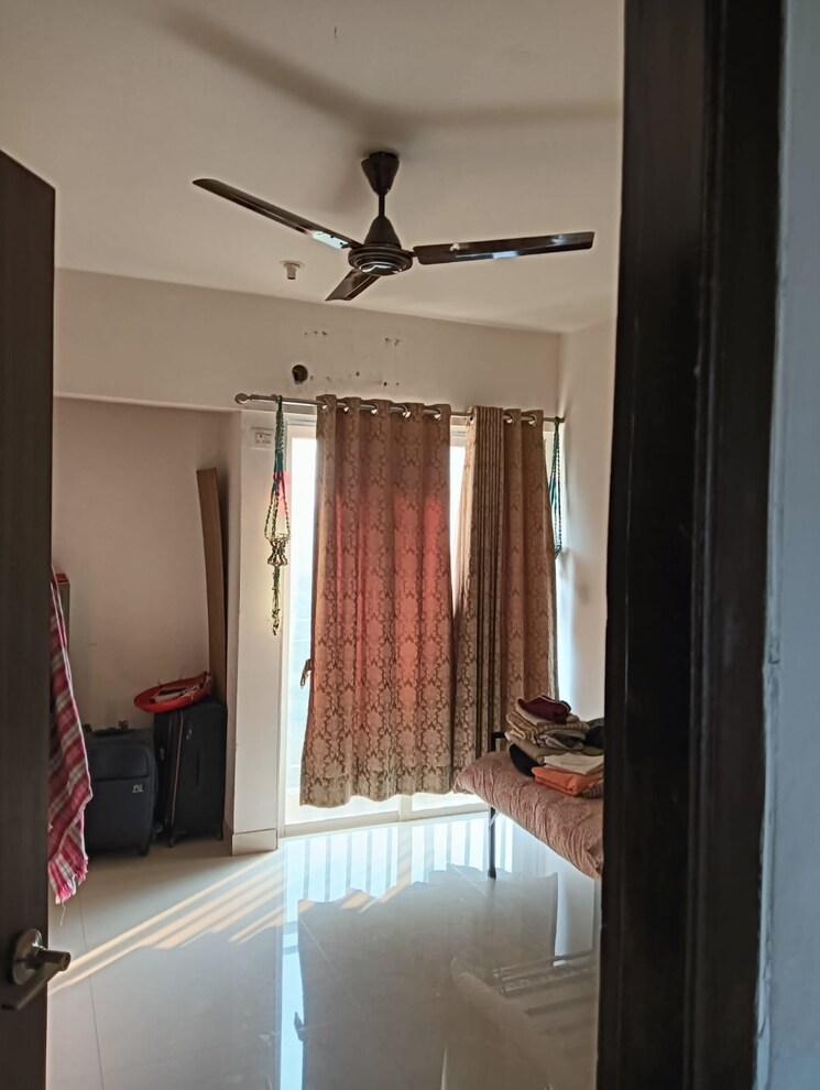 Room, vasant-vihar-complex 3 Bedroom 1000 Sq.Ft. Apartment In Pokhran Road No Two Thane 9606939