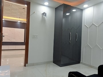 Room in 3 BHK Builder Floor at Palam Colony – for Sale