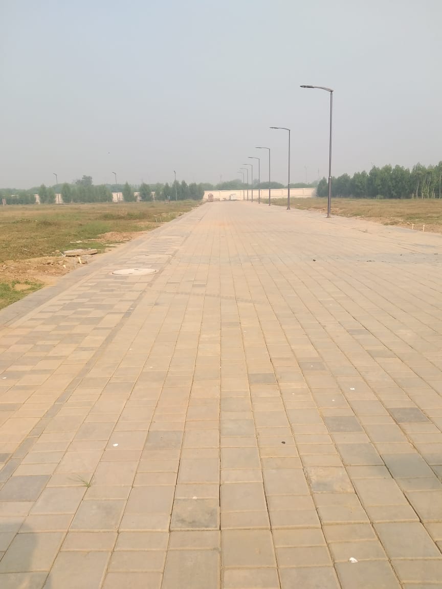 Plot For Sale in Amolik Aster Woods