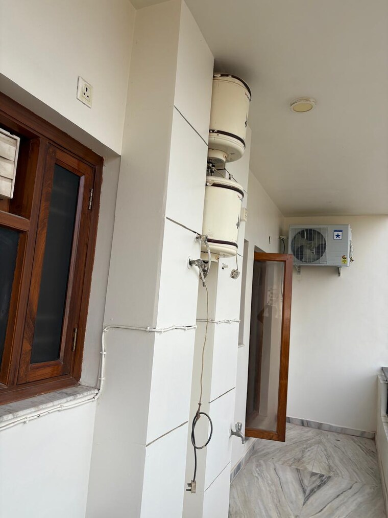 undefined, sushant-lok-2 3 Bedroom 1800 Sq.Ft. Builder Floor In Sector 57 Gurgaon 9606971