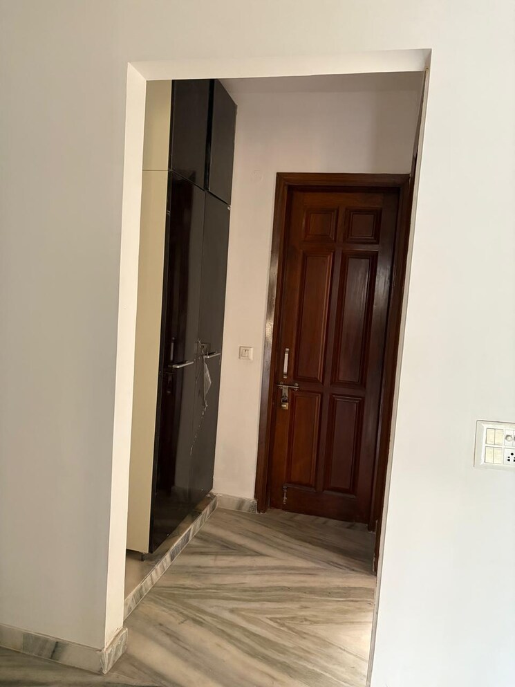 Other, sushant-lok-2 3 Bedroom 1800 Sq.Ft. Builder Floor In Sector 57 Gurgaon 9606971