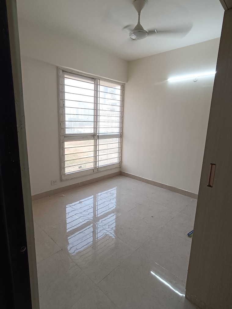 Room, signature-global-prime 2 Bedroom 834 Sq.Ft. Apartment In Sector 63a Gurgaon 9607003