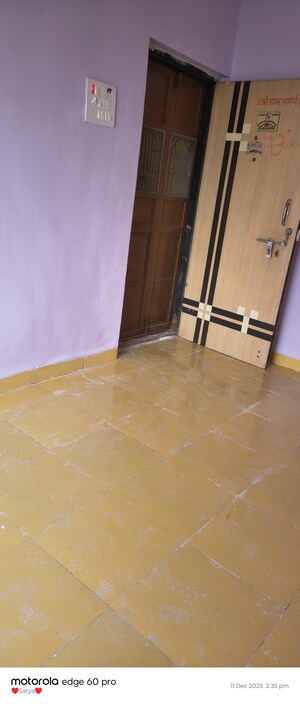 Room in 1 BHK Apartment at Rashmi Star City, Naigaon East – for Sale