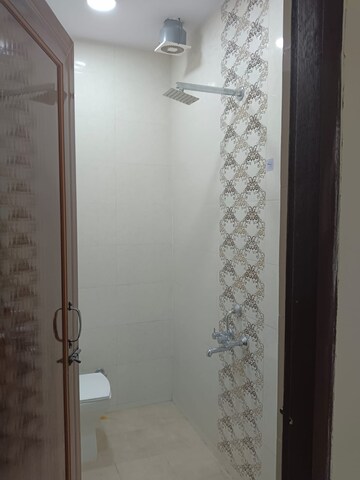 Bathroom in 2 BHK Builder Floor at Lajpat Nagar 4 – for Rent