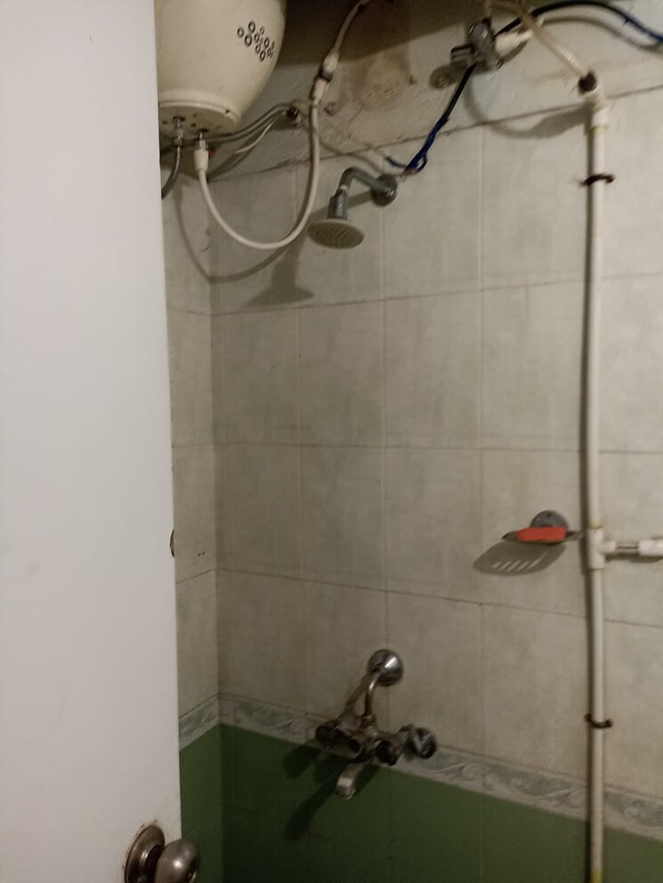 Bathroom, daffodils-residency 2 Bedroom 1100 Sq.Ft. Apartment In Bavdhan Pune 9607011