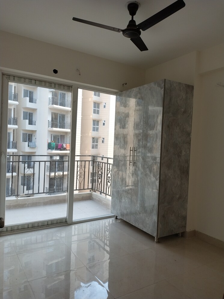 Room, signature-global-proxima 2 Bedroom 674 Sq.Ft. Apartment In Sector 89 Gurgaon 9607047