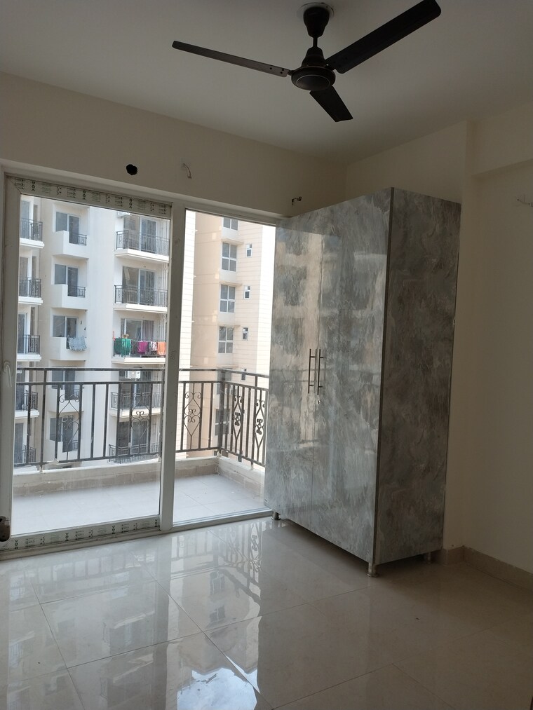 Room, signature-global-proxima 2 Bedroom 674 Sq.Ft. Apartment In Sector 89 Gurgaon 9607047