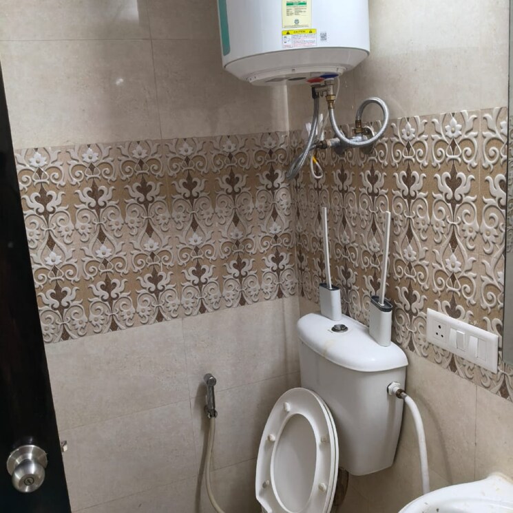 Bathroom, gaur-city-7th-avenue 2 Bedroom 1105 Sq.Ft. Apartment In Sector 4 Greater Noida Greater Noida 9607318