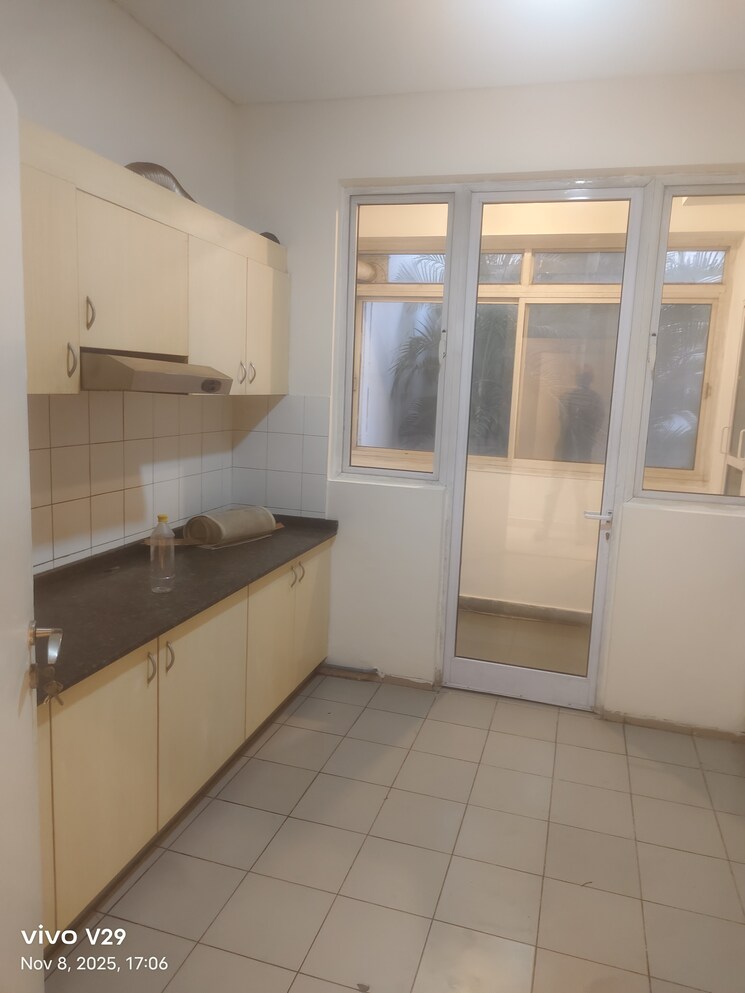 Kitchen, orchid-petals 3 Bedroom 2061 Sq.Ft. Apartment In Sector 49 Gurgaon 9607068