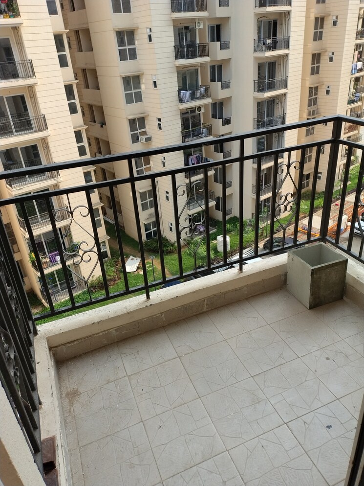 Balcony, signature-global-proxima 2 Bedroom 665 Sq.Ft. Apartment In Sector 89 Gurgaon 9607088