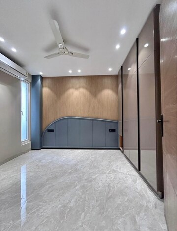 Bedroom in 4 BHK Builder Floor at Ansal API Esencia, Sector 67 – for Sale