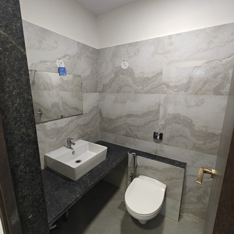Bathroom, paradigm-el-signora 1 Bedroom 552 Sq.Ft. Apartment In Jogeshwari West Mumbai 9607173