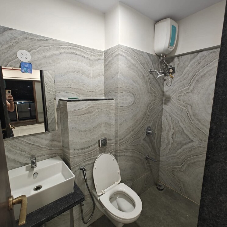 Bathroom, paradigm-el-signora 1 Bedroom 552 Sq.Ft. Apartment In Jogeshwari West Mumbai 9607173