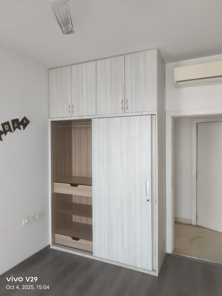 Room, ireo-the-corridors 2 Bedroom 1484 Sq.Ft. Apartment In Sector 67a Gurgaon 9607160