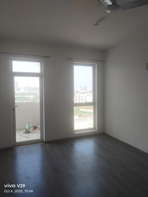 Room in 2 BHK Apartment at Ireo The Corridors, Sector 67a – for Sale