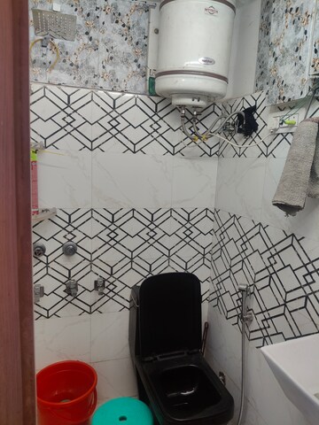 Bathroom in 1 RK Builder Floor at Bhogal – for Rent