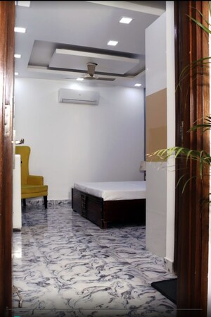 1 RK Independent House For Rent in Sector 37