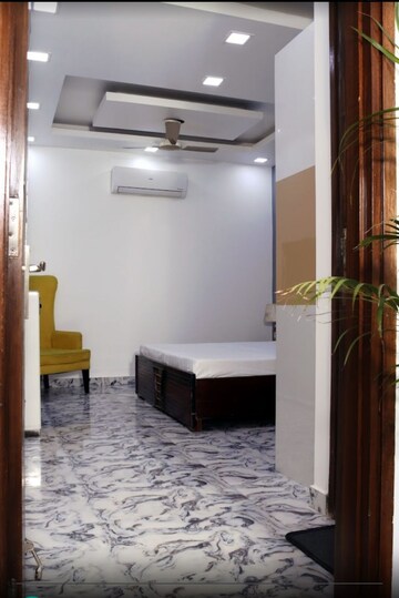 1 RK Independent House For Rent in Sector 37