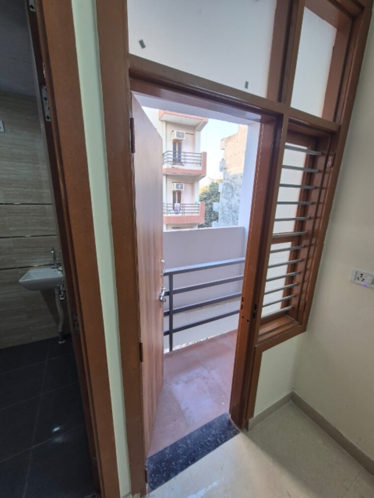 Room, fazilpur jharsa 1 RK 350 Sq.Ft. Builder Floor In Fazilpur Jharsa Gurgaon 9607282